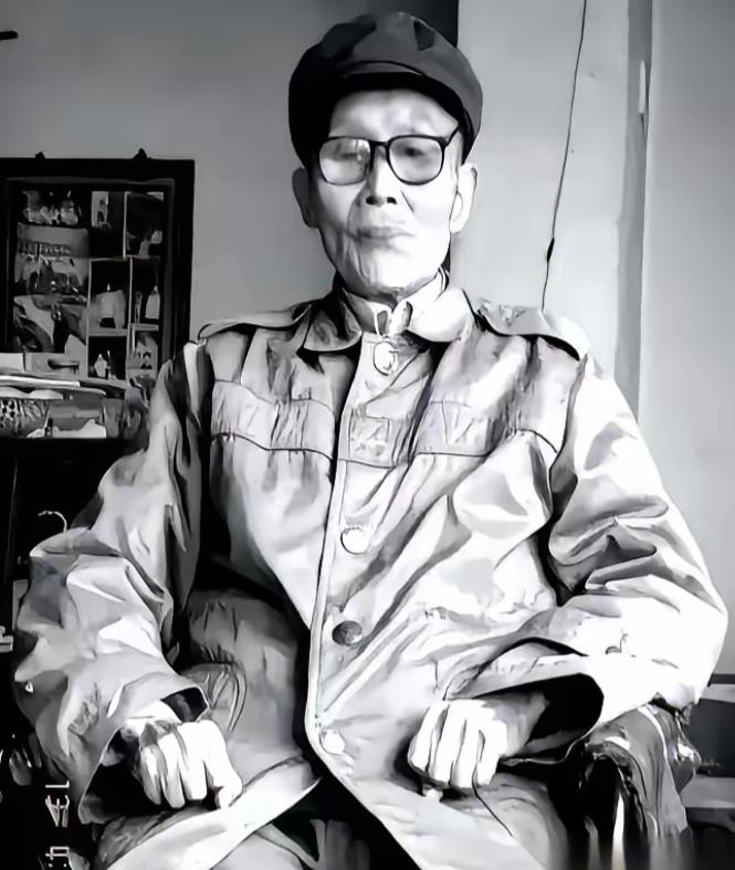 1941年，长沙巷战，国军排长郑贵玉捅翻第一个鬼子后，干了件怪事。他没有顺势拔