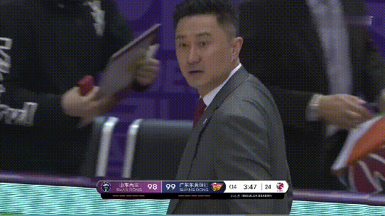 中国队获亚军，杜峰被躺枪了，全国球迷一片责怪声音，就连广东球迷也一起出来责骂，杜