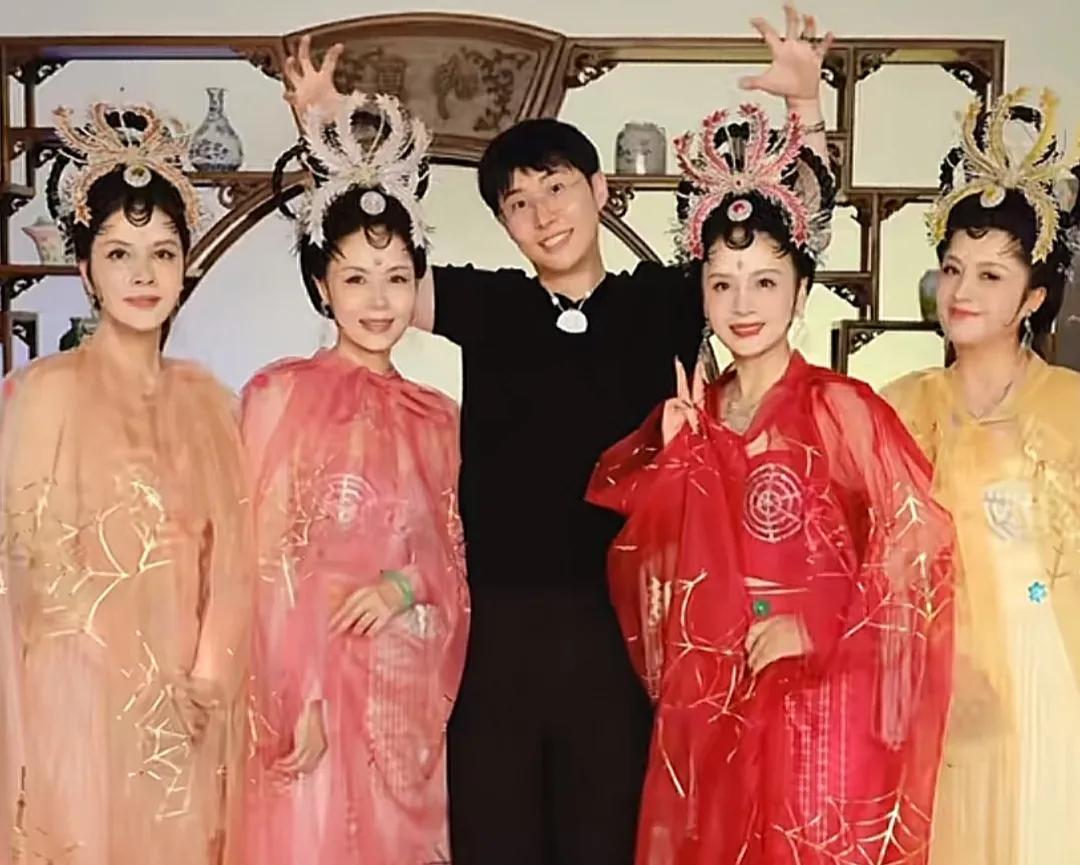 86版《西游记》蜘蛛精时隔40年重聚！复刻当年扮相仍惊艳，已集体淡出荧幕7月4