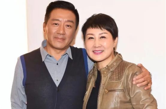 1996年，张凯丽听闻婆婆要来住，大手一挥，想着单独给婆婆买个房，谁知，丈夫却坚