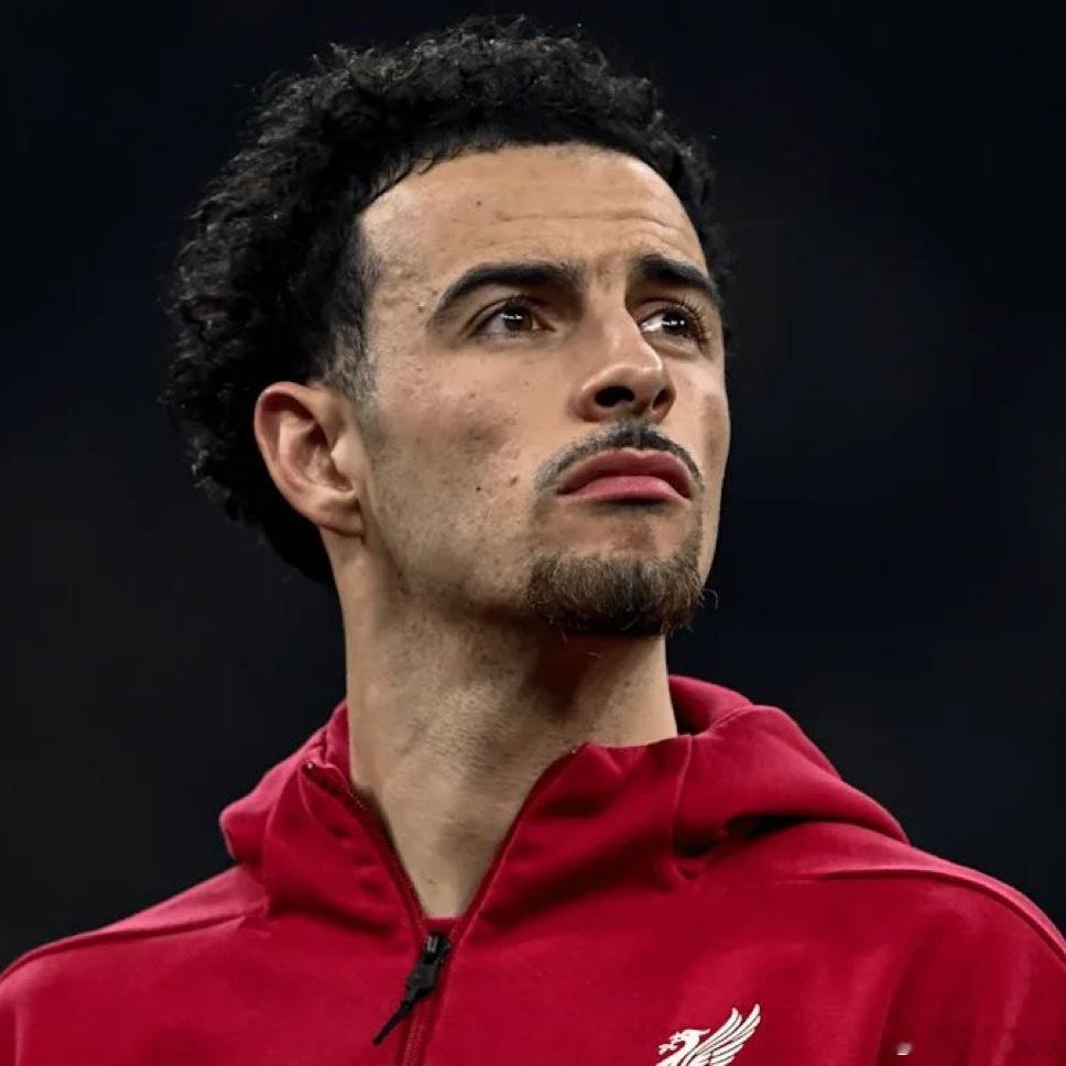 罗马诺：国际米兰已经通过经纪公司与琼斯达成了协议（与阿坎吉相同的经济公司）俱乐