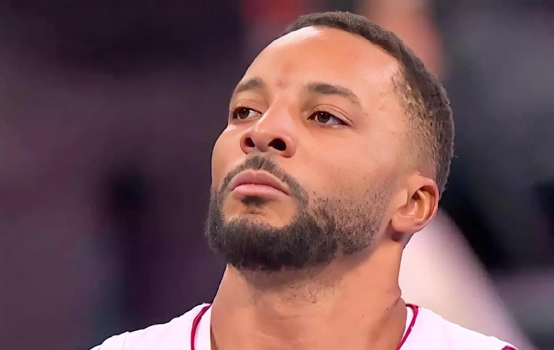 快船现在估计肠子都悔青了吧！！！交易到热火的鲍威尔混的风生水起！！！代表热火