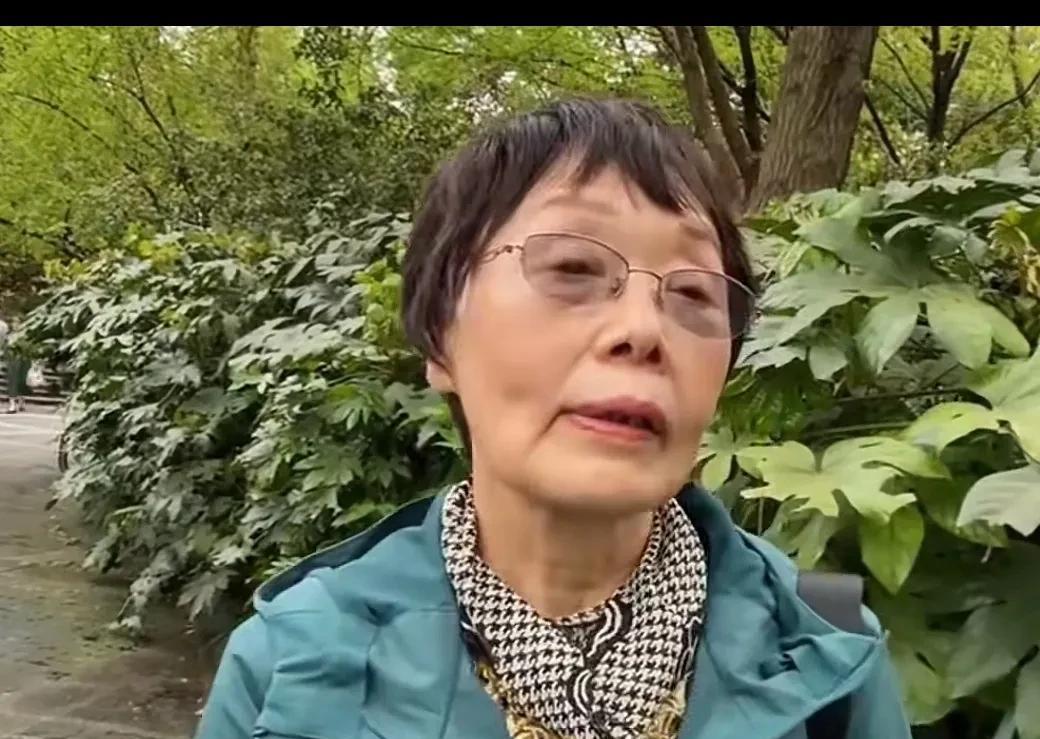 不结婚，到了老年惨不惨？每个人的老年都是血雨腥风，没办法，能吃能动时及时行乐。