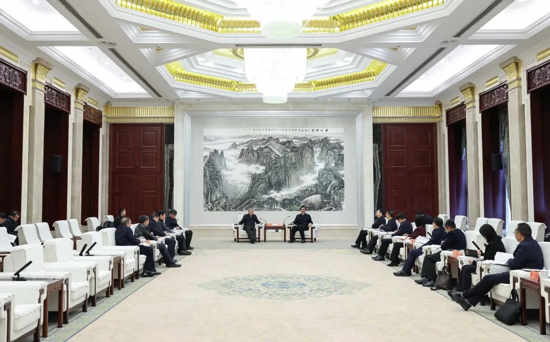 李炳军会见奇瑞集团董事长尹同跃一行