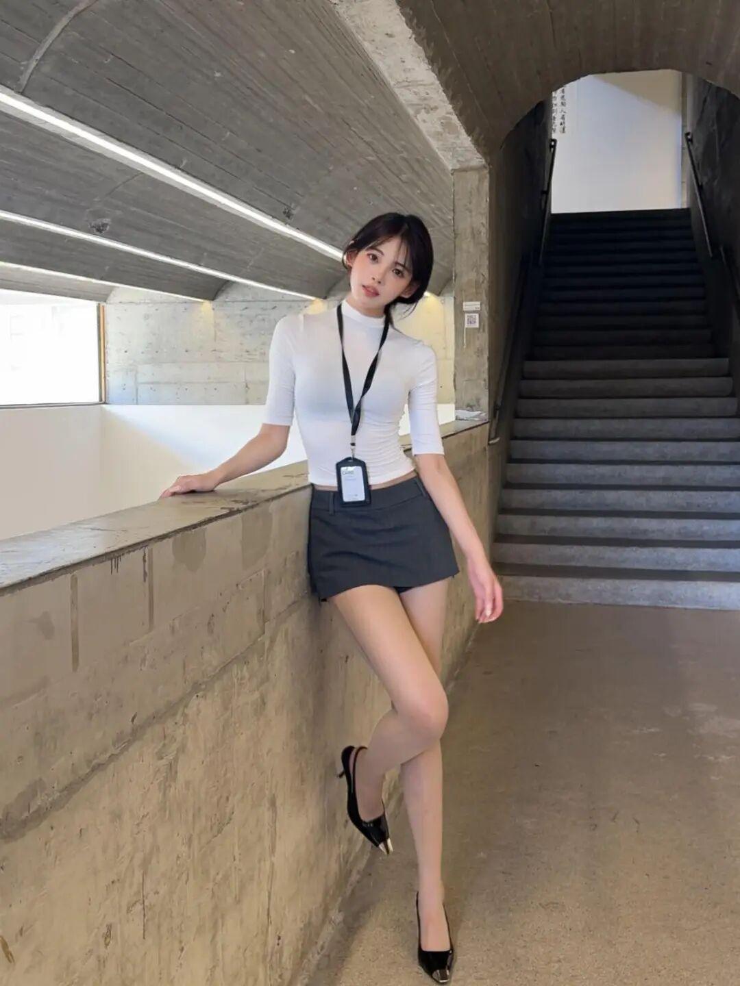 你的小秘书来了