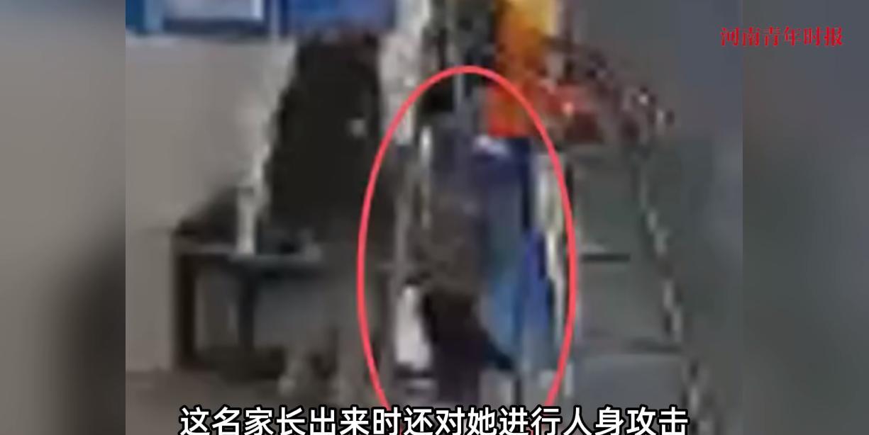 “必须严惩！”8月19日，浙江湖州，一女子到健身房里游泳洗澡，谁知竟发现一个八九