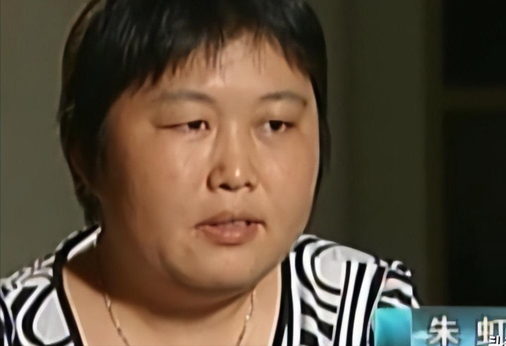 🌞2006年,在成都的一次开颅手术中,手术台上的医生们突然遭遇了让人难以置