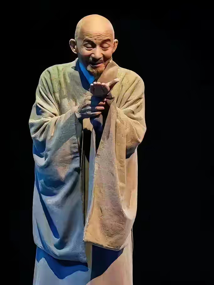 弘一法师说：“上辈子是情人，这辈子是夫妻。上辈子是夫妻，这辈子的情人。所有的一切