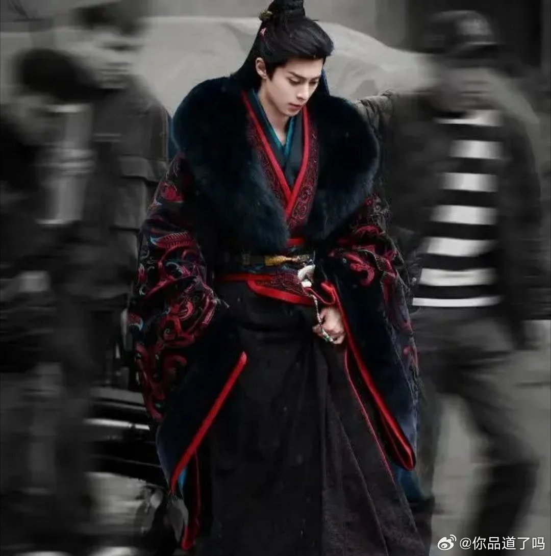 王鹤棣孟子义新剧未播先撕？妆造差距太大引发粉丝大战！《将门独后》刚开拍就风波不断