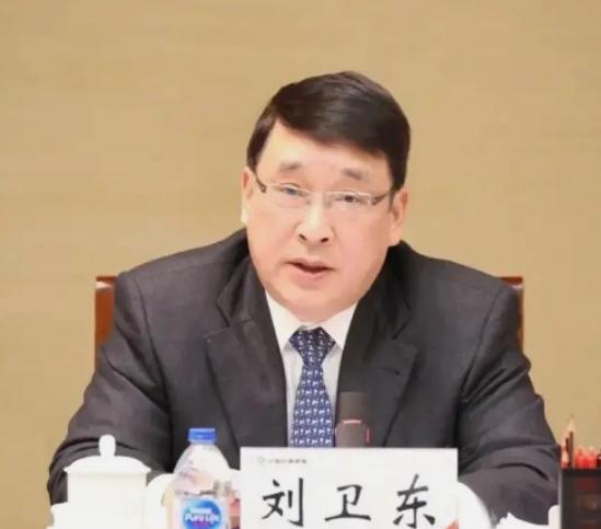 别急着造航母，先去查仓库！刘卫东倒了，余震还没停下，现在必须把全国军火库翻个