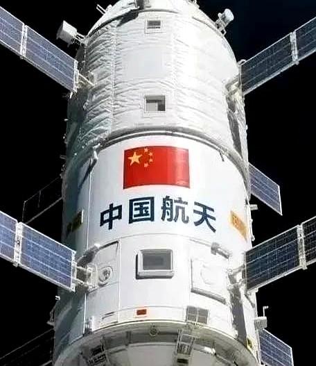 为什么大家都不提中国空间站了？因为没脸提，跟国际空间站差距太大！人家不是没
