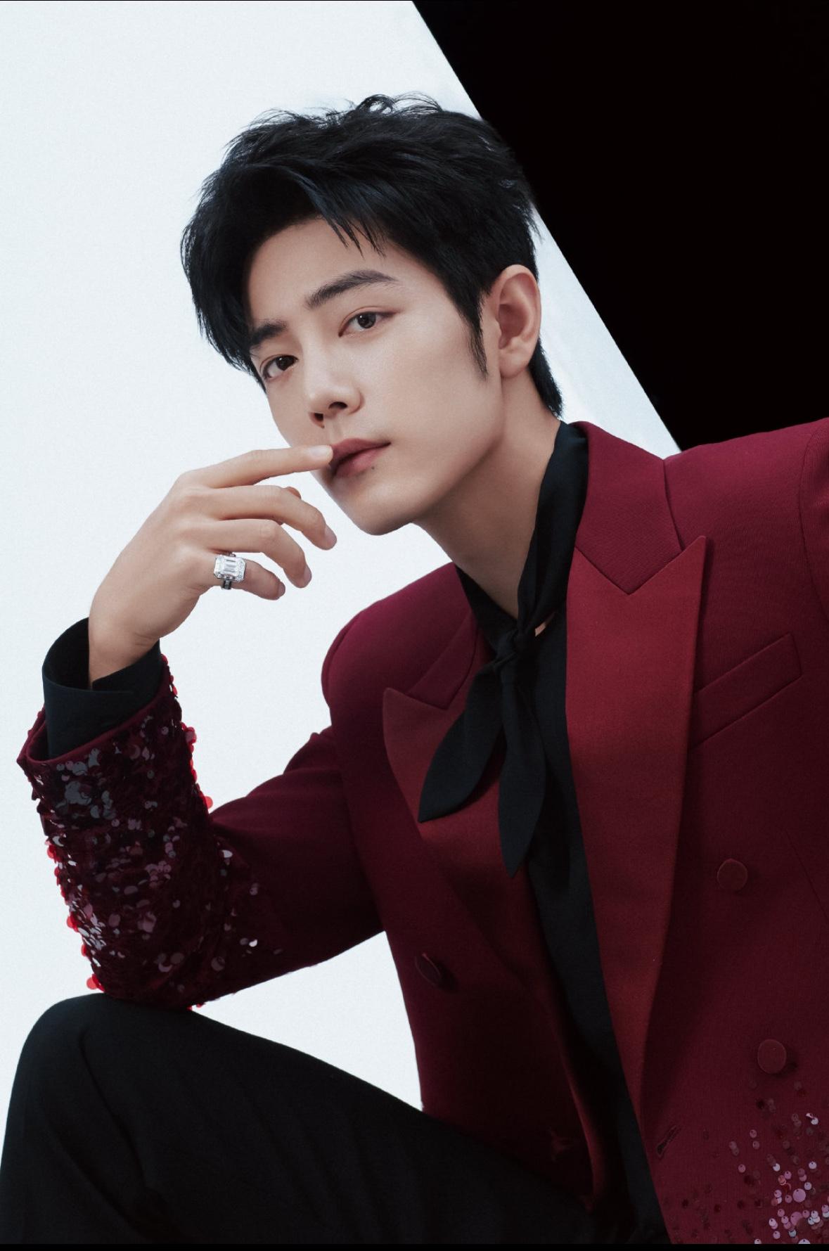 网剧档期传言四起，官方态度暧昧，观众淡定围观到底咋回事。这几天网上突然冒出来好