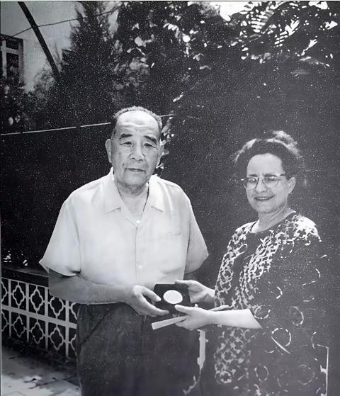 唐山大地震中的青龙奇迹：一位县委书记的生死抉择1976年7月14日，国家地