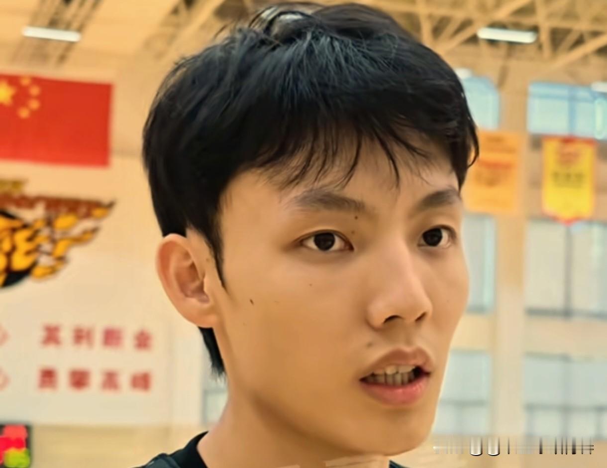 满是尊重！徐杰谈:老大哥任骏飞返回球队:非常开心与激动，能够看到飞哥回来球队