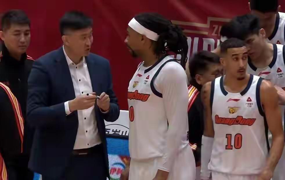 广东男篮休赛期应该没有什么外援更换的想法了？萨林杰150万美元可是全额保障合同呀