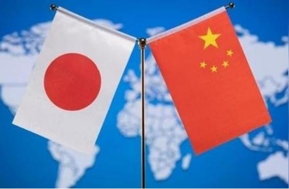 伊朗一夜炸醒日本！日本原本以为，中东战火和中国军力发展，是它突破和平宪法、实现再