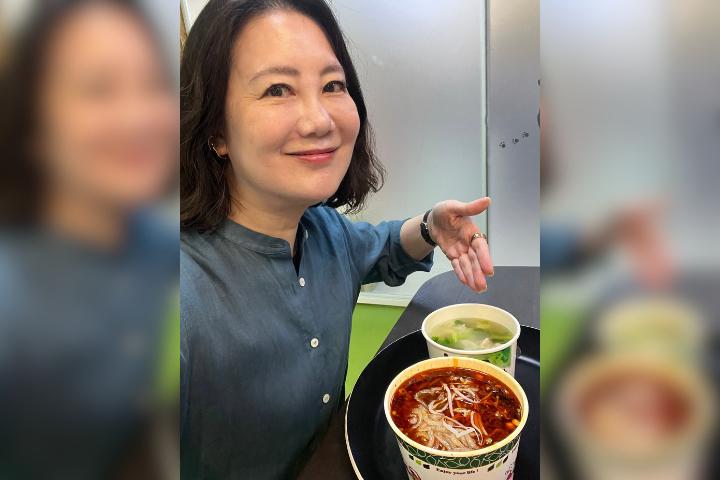 传任沈伯洋竞办总干事　吴思瑶晒「酸辣粉」遭青鸟无情开呛梅花新闻网黄楚甯/综