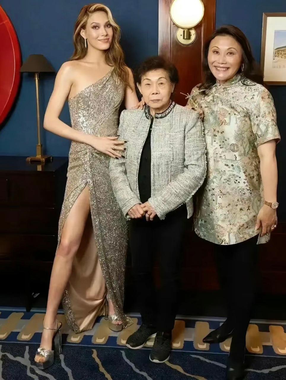 谷爱凌为中国队收获米兰冬奥会第5枚金牌后，收到外婆辞世的消息，她生命中最重要的两