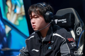 饼大哥真没去! BLG bin官方群管理: 和运营确认过 Bin昨晚一直在基地