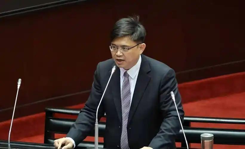 台“民进党”正式宣布。 2026年高雄市长选举尚未开打，民进党就抛出离谱操作