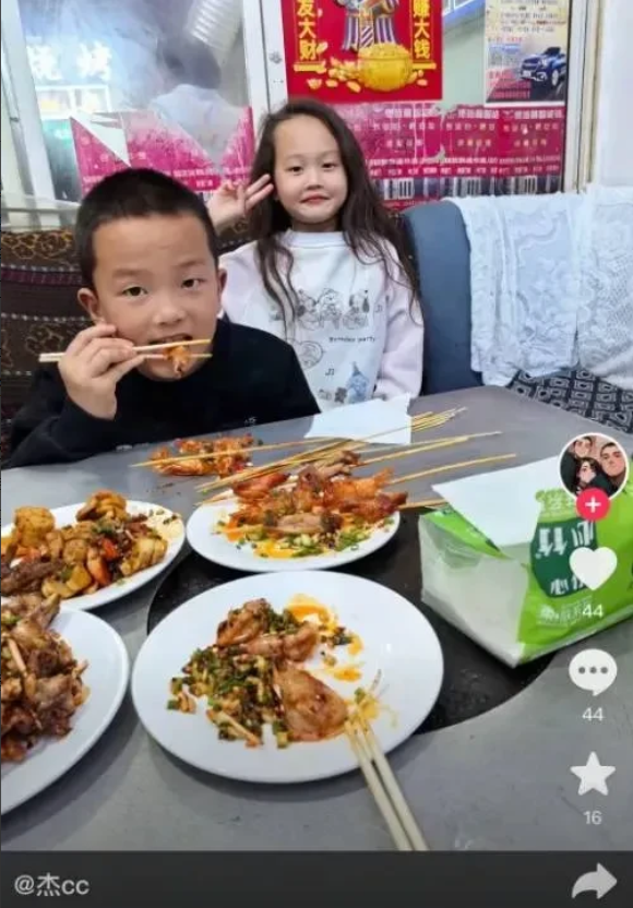 刷到新闻，浑身发凉！32岁父亲5月21号还带儿女疯玩一整天，买玩具、吃烧烤，抖音