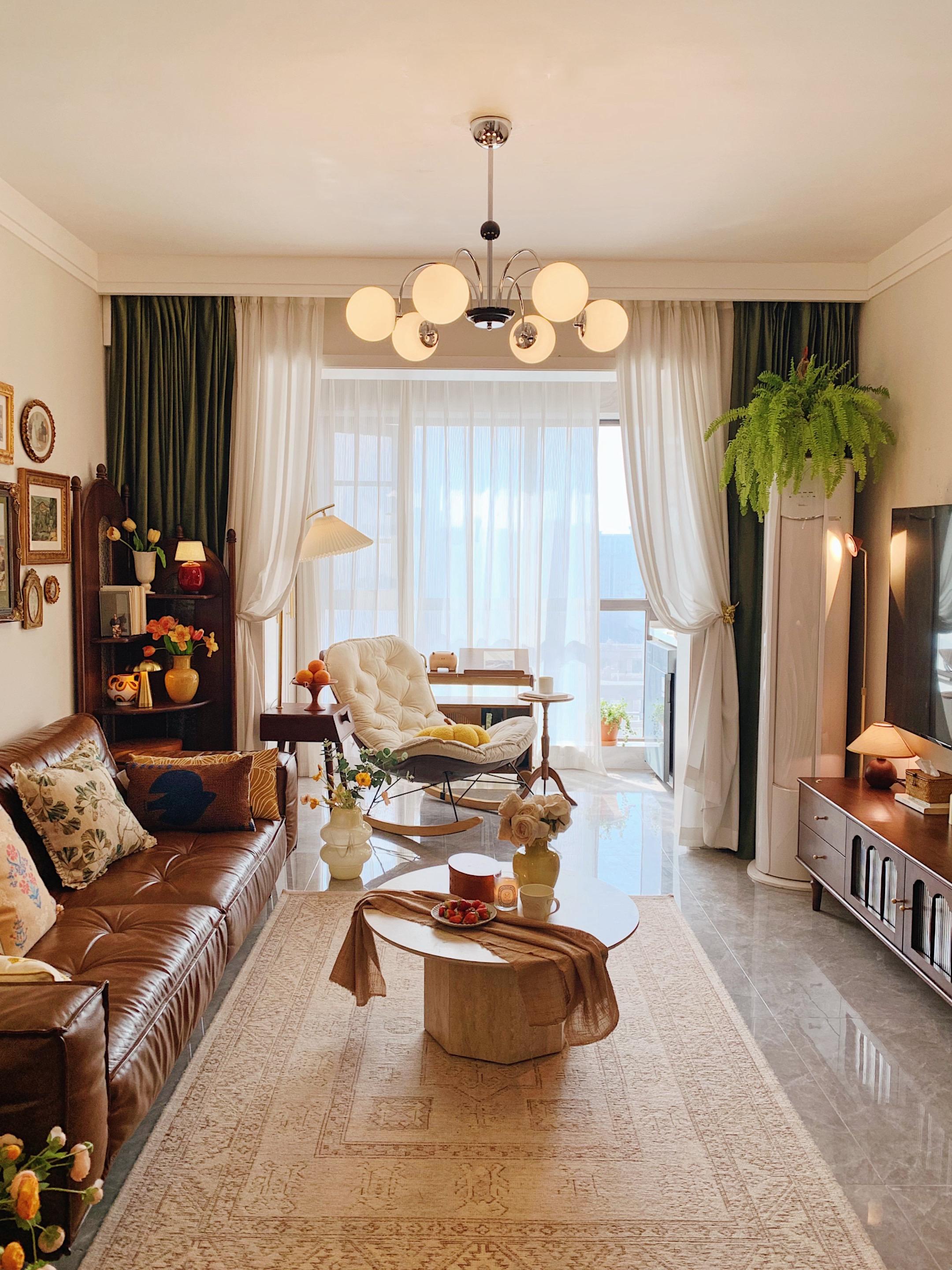 我妈说艺术没白学，穷装也住进了好看的家。家不大，套内只有65 以前我妈...