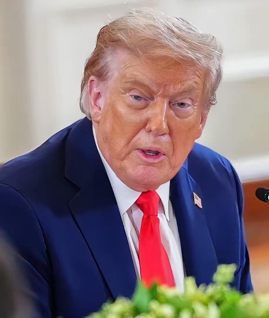 美国主动喊话中国！特朗普官宣两周后访华，释放重磅信号美国主动喊话中国了。​