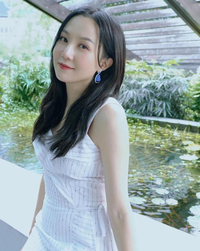 张佳添秘恋曾与黄宗泽拍拖的TVB离巢女星1年，拍拖断正一杯咖啡两份饮劲甜蜜！现