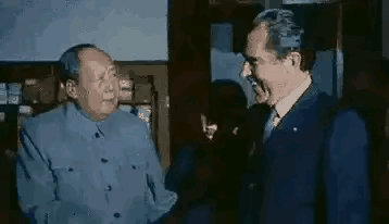 伟人时代，咱们不仅站起来了，还凭借强大战力，位列全球军事三强。你看，开局就是