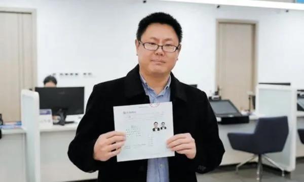 张立齐批评滥权　陆委会叫嚣：不要挑战当局被注销台湾身份的张立齐，拍摄视频批评台
