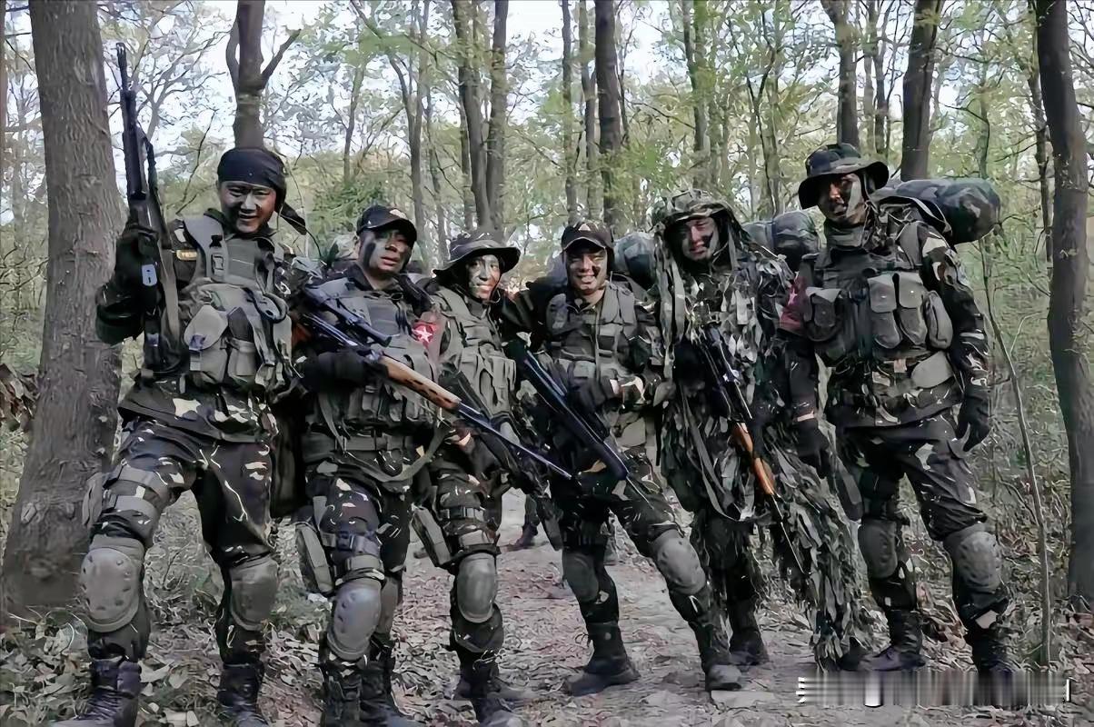 孤狼B组和老A谁更厉害？袁朗:我们和乙类部队相比没有任何区别，我们甘愿藏着