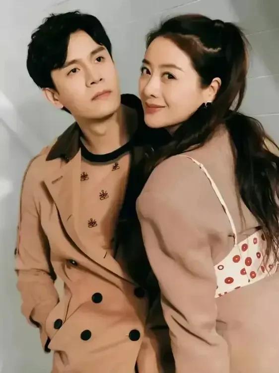二婚嫁了个好老公的女星，