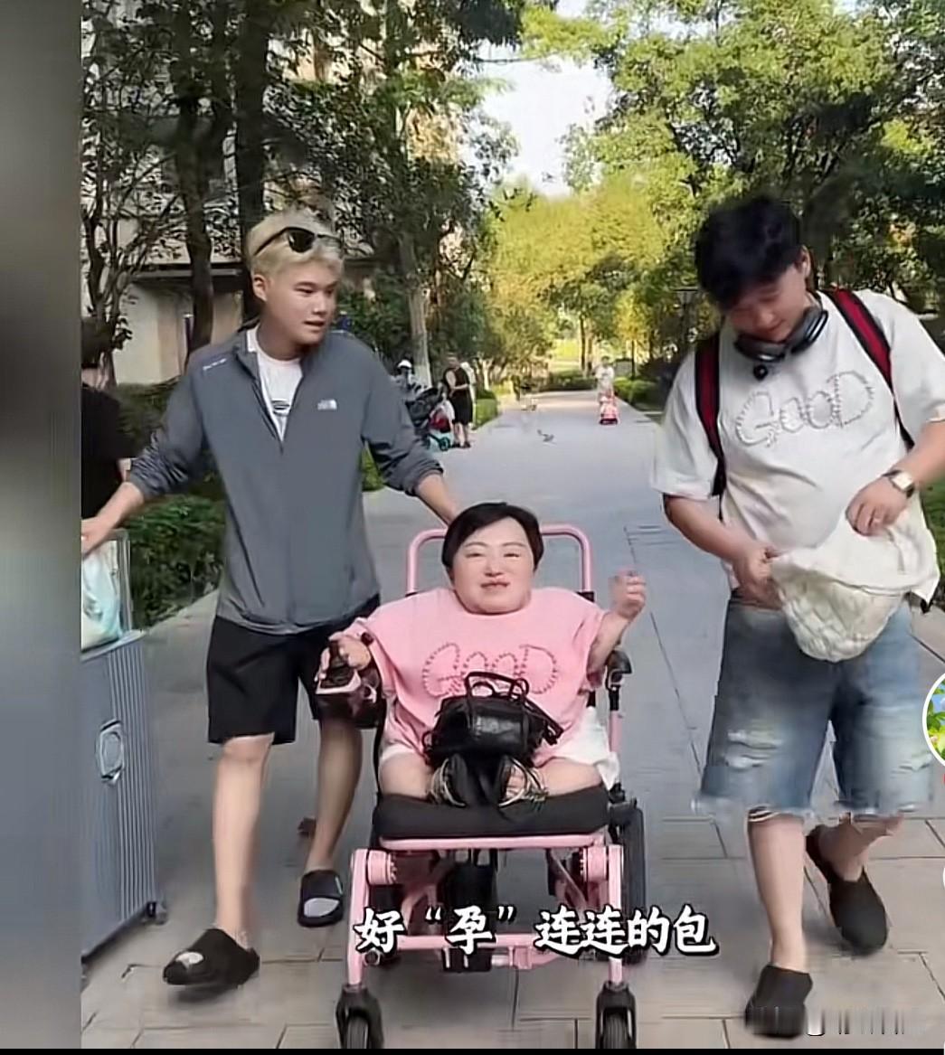 有一说一：李喜梅和大双去泰国接“二宝”了，目前两口子又换了一辆价值400万左右