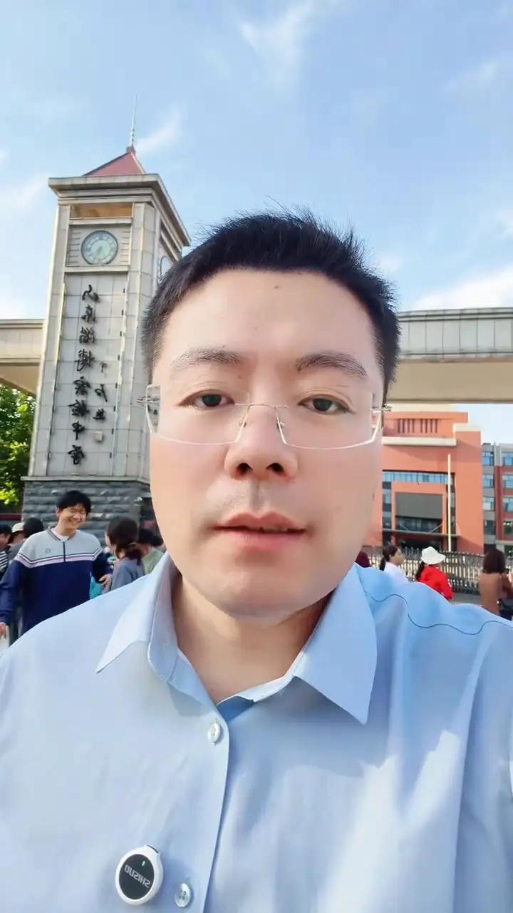 高考数学难度一手信息。高考数学难度的第一手信息出来了，有同学反应说挺难的，也有