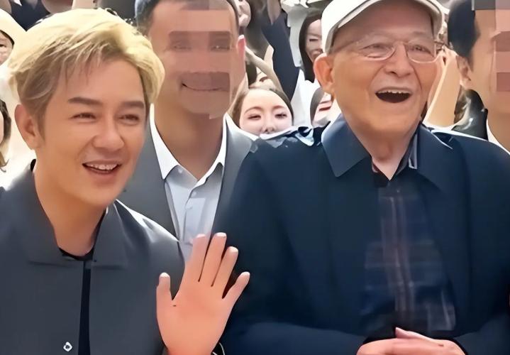 真心话还是体面话？ 陈浩民悼念游本昌，说“每一个年代都有属于那个年代的济公”