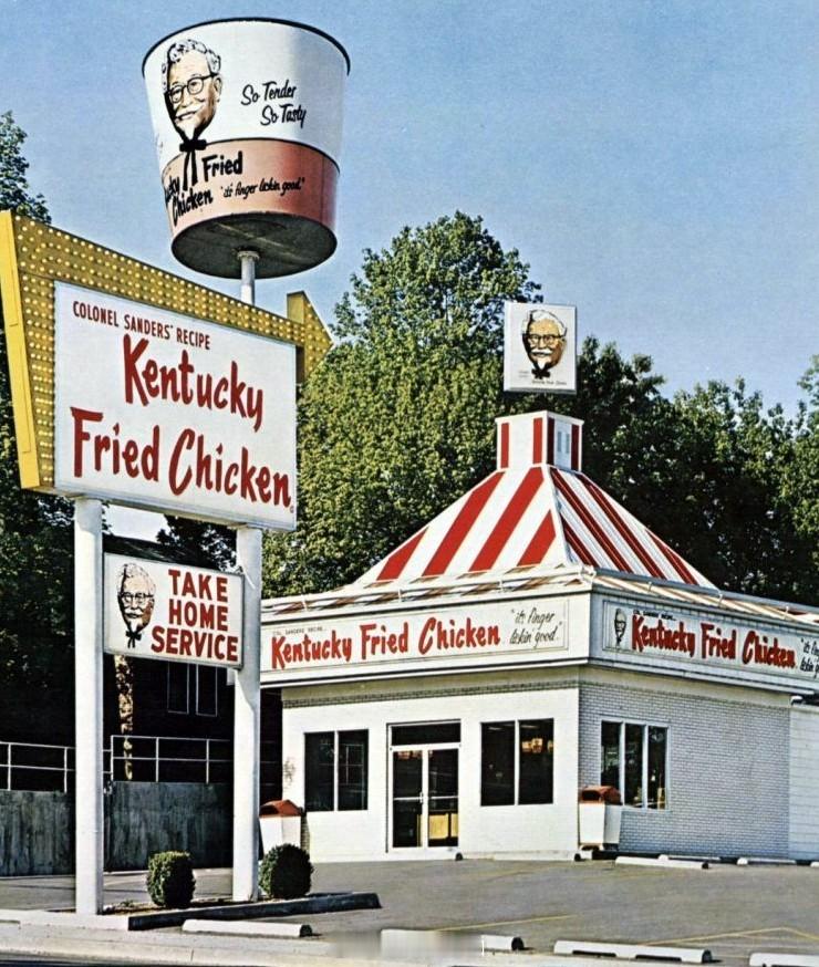 你有多老？我吃过KentuckyFriedChicken。早年餐厅门口还有