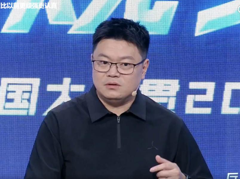 为什么侯英超说：要注意松岛辉空，他单打和混双完全不一样？刚刚侯英超复盘了松岛