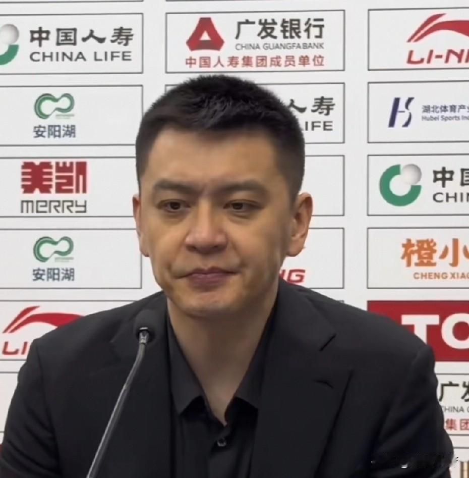 不夸张的讲，辽宁男篮继续这么打，杨鸣指导常规赛中途可能就得下课。首先看看辽宁