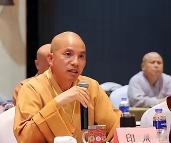 真正的学院派方丈印乐空降嵩山少林。少林的过往或将南柯一梦。释永信的心腹释永乾当了