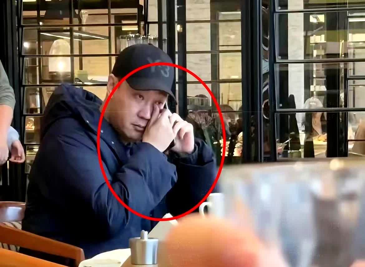 辛柏青的状况很糟糕，李乃文非常担心他的情况。有时候看见网上说