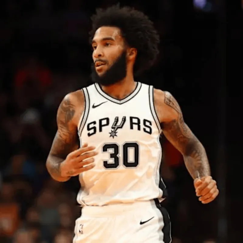 近日，马刺球员朱利安-尚帕尼接受了记者采访，谈到了此前被76人裁掉。尚帕尼表