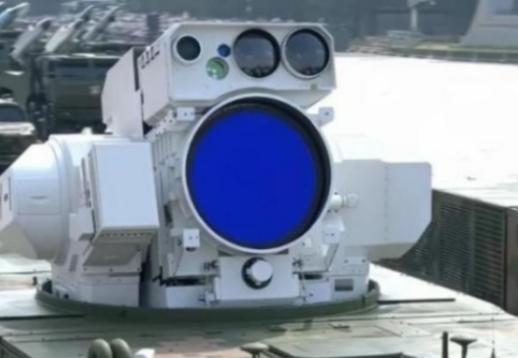 美国怕的可能不是中国导弹，也不是航母，而是中国的舰载激光武器，因为导弹和航母美国