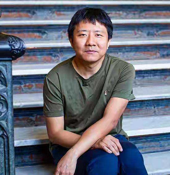 网上都在夸邓煜，深扒了之后，我看见了一个不一样的他。他初中老师至今还收着他当