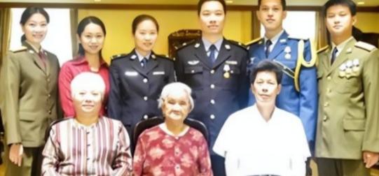 16岁流浪女孩做保姆，深得雇主一家喜爱，两年后，雇主对她说“从明天开始你不用照顾