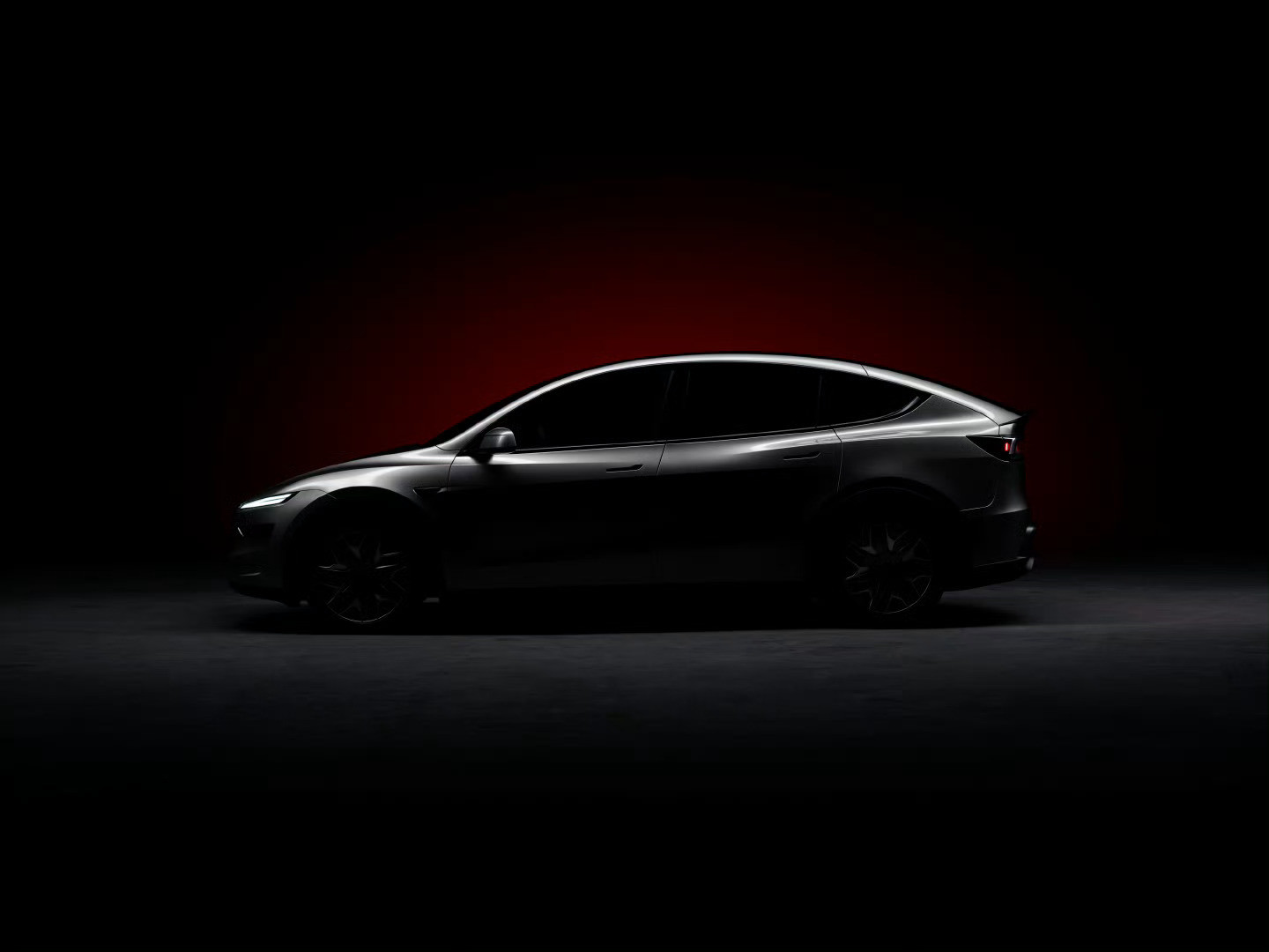 特斯拉ModelYL预估售价40万现款modelY是26.3万起，新款YL肯