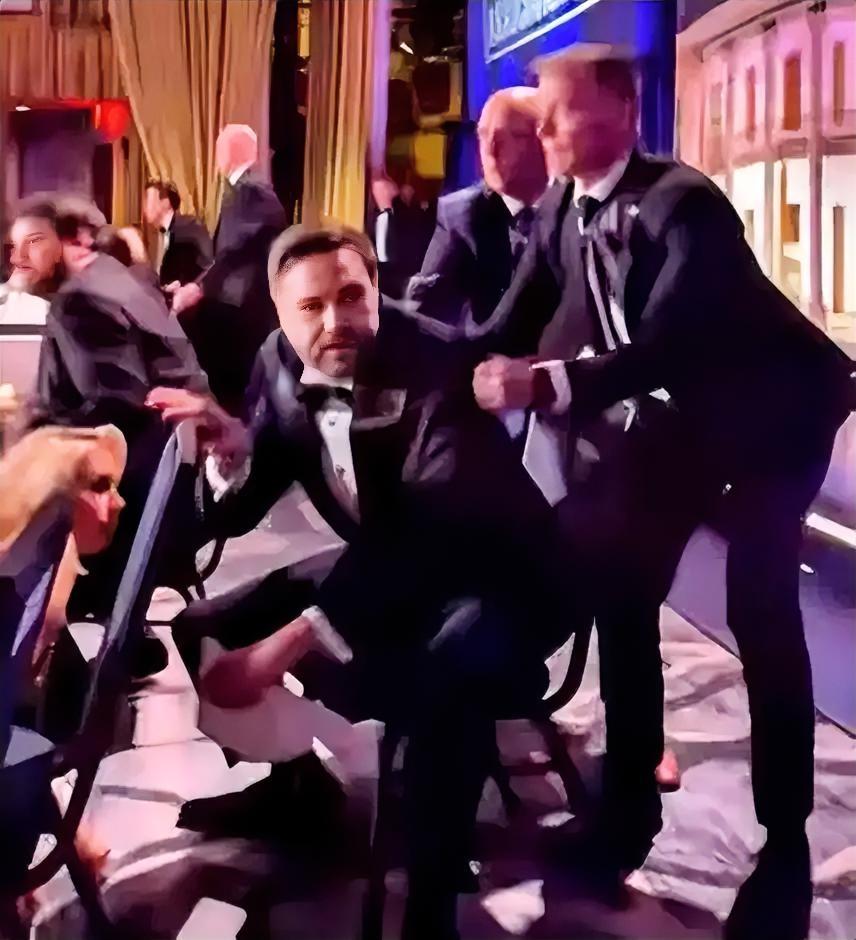 白宫记协晚宴枪击事件，最不靠谱的人出现了，他不是国务卿鲁比奥，也不是国防部长赫