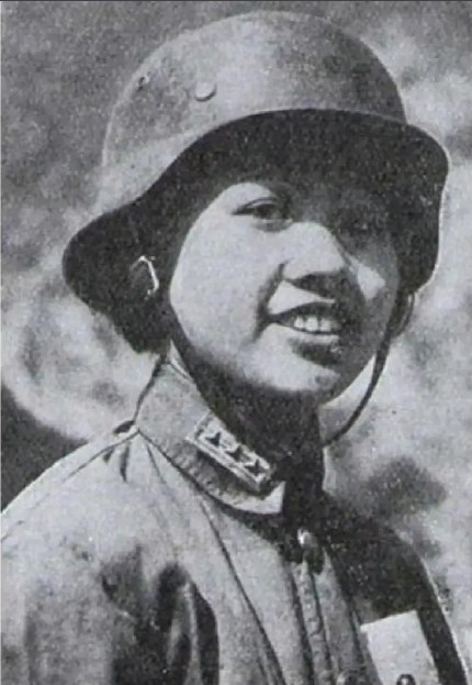 1942年，廖耀湘听说新22师，有一个女兵活着走出野人山，他很激动，不仅亲自接见