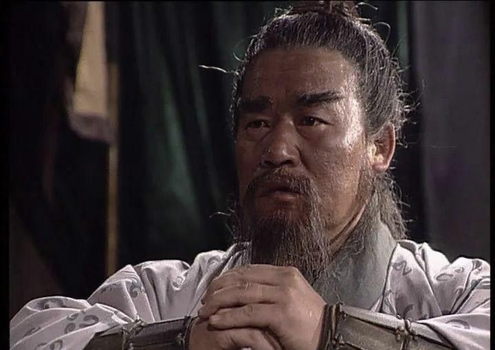 老年张郃如果遇到老年黄忠，谁可能取胜？张郃也可以算三国“常青树”了，官渡之战