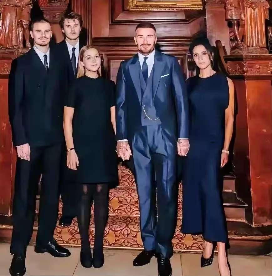 我早就说过了，贝克汉姆一家子从一开始就不对劲，不过没想到打脸太快了，我以为还