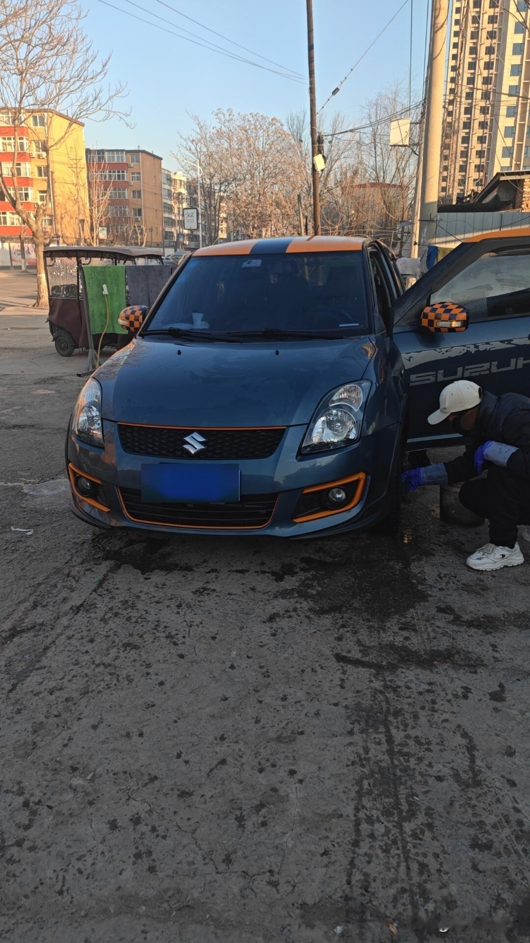 12月5号一早，不少车友打开手机懵了：那个靠《越野路书》圈粉、外号“二环十三郎”